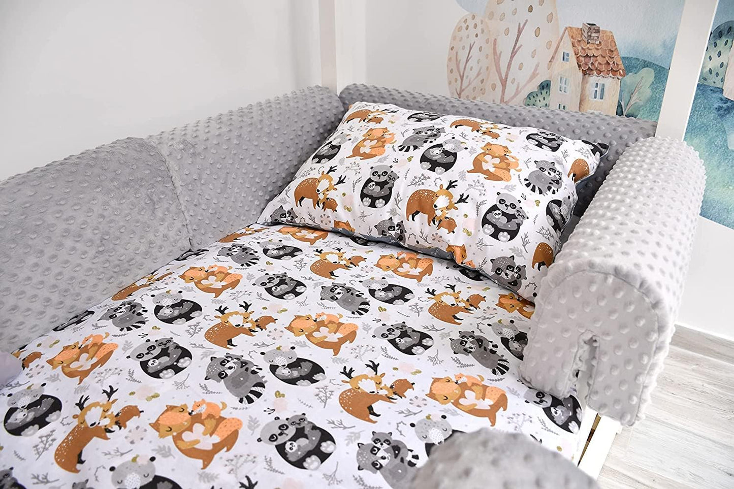DREAMLAND Bettumrandung Babybett - Komplett Set für Kinderzimmer Dekoration und Kopfschutz
